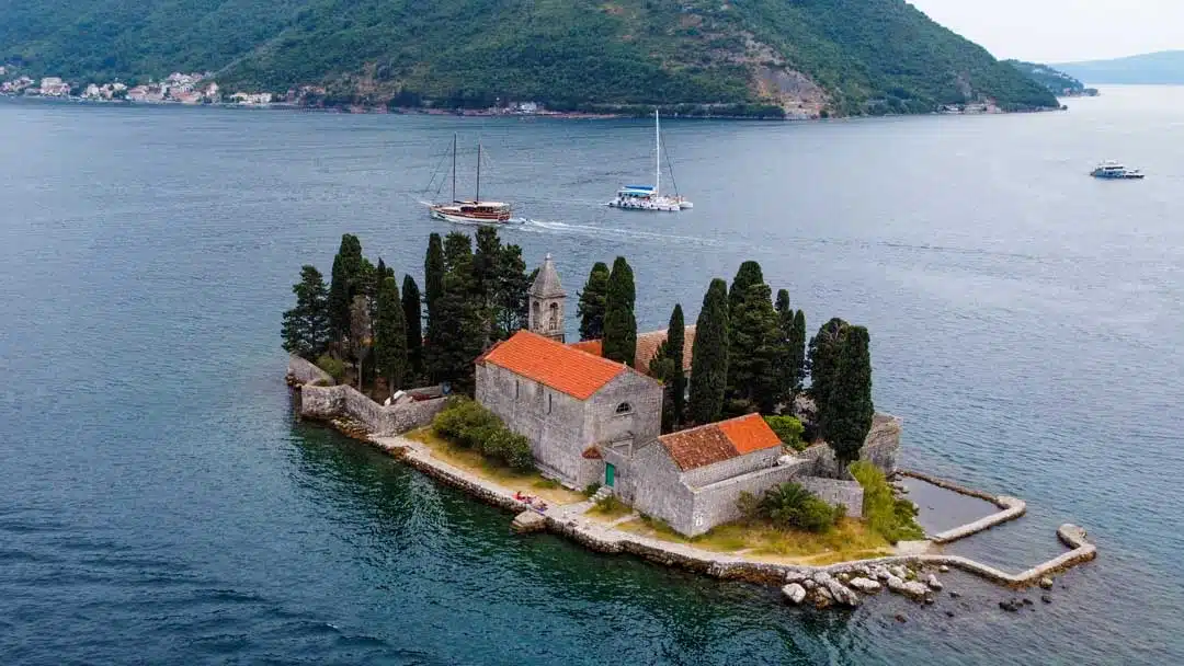 Pearst - Montenegro