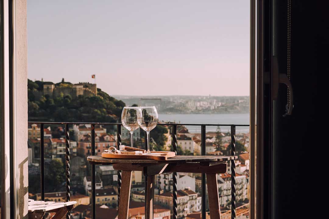 Romantic honeymoon in Lisbon
