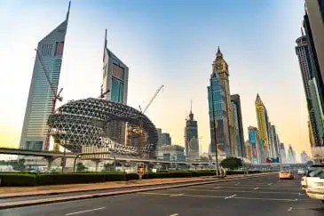 DAZZLING DUBAI LUXE