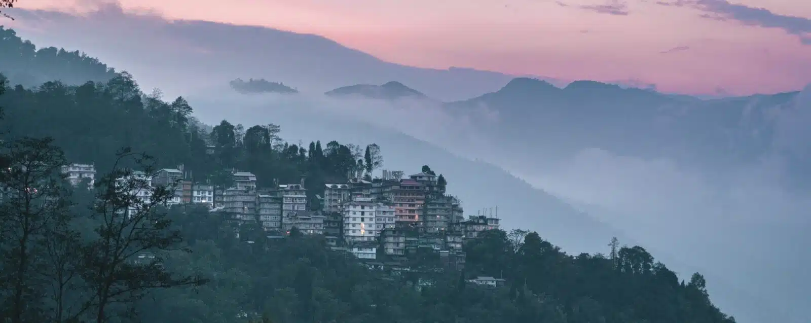 Best weather at Gangtok during May.