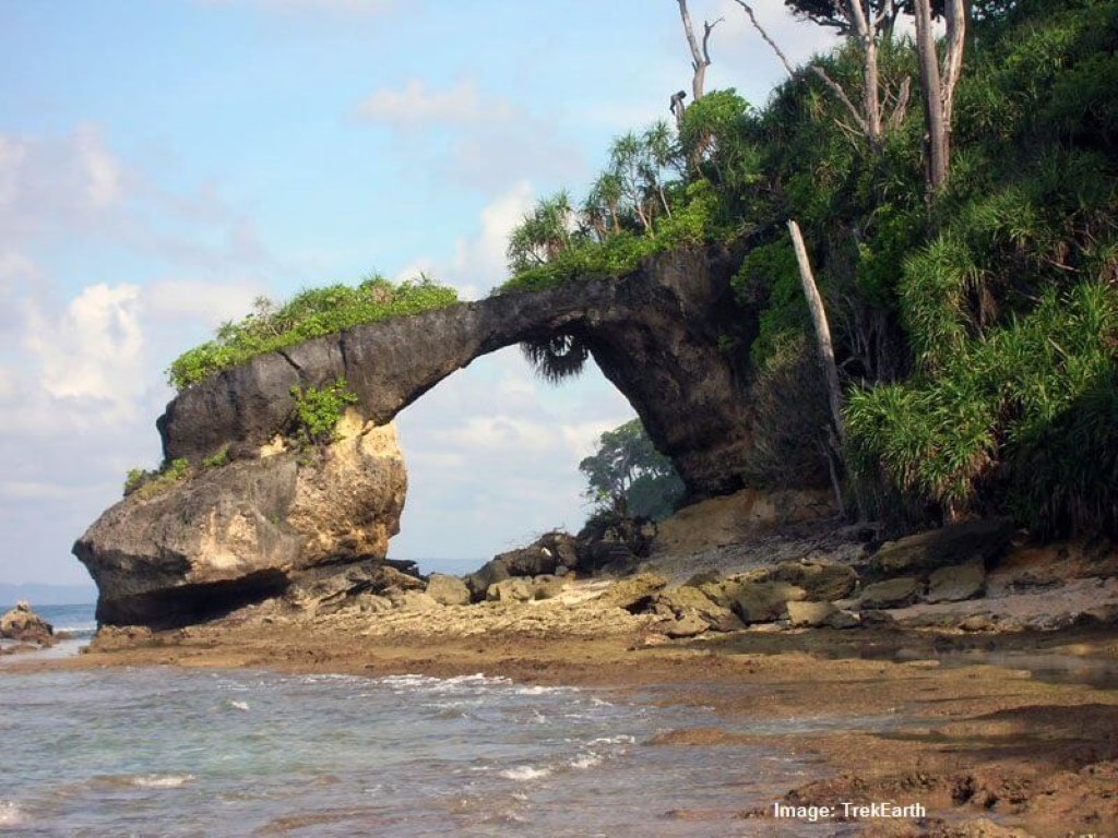 Howrah Bridge is another unique rock formation on Neil Island.