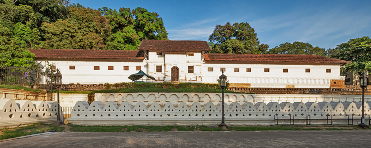 Places to visit in Kandy - Royal Palace of Kandy