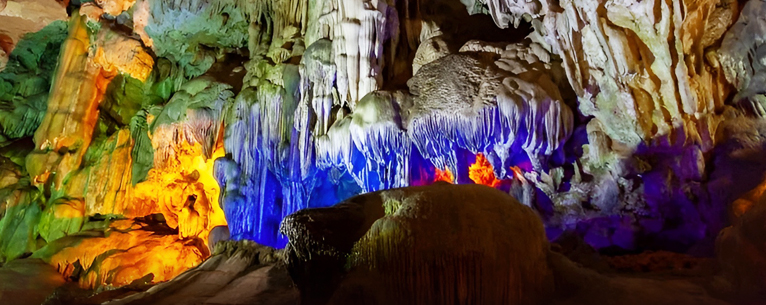 Thien Cung Cave in Halong Bay