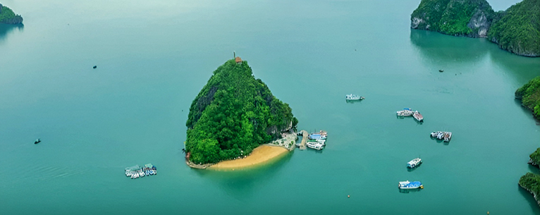 Ti Top island In Halong Bay