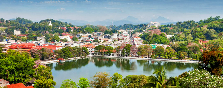 Places to visit in Kandy - Kandy Lake