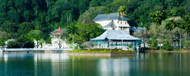Places to visit in Kandy - Royal Palace of Kandy