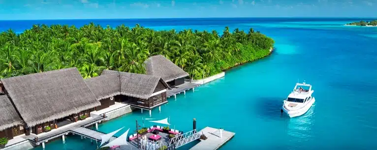 Lakshadweep family tour package: Best island holidays for families and couples