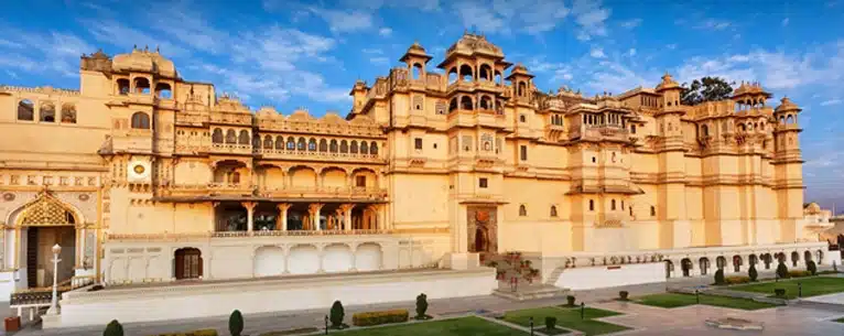 Stunning Pre-wedding Photoshoot destinations in India