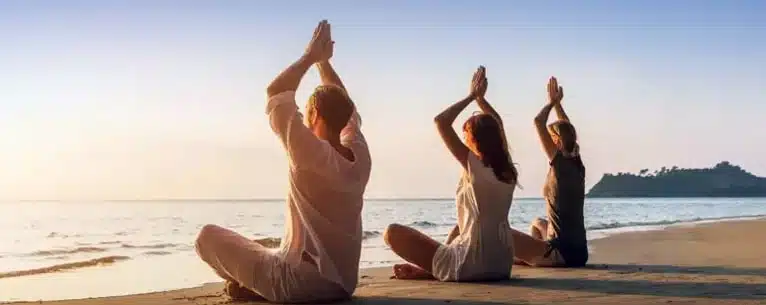 Silent & mindfulness meditation retreats in India