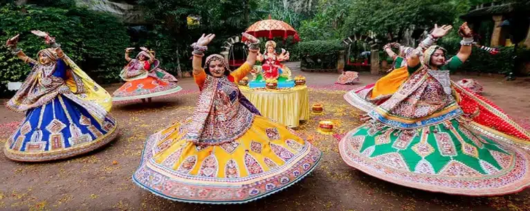 Discover the vibrant Culture of India