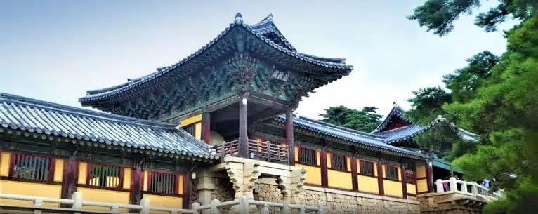 South Korea travel tour packages: Explore the land of K-pop, culture & cuisine