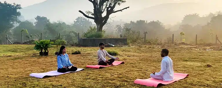 Silent & mindfulness meditation retreats in India