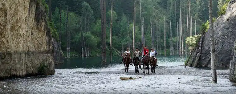 Kaindy Lake: A world in itself