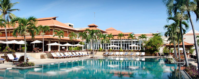 Attractions in Da Nang: A detailed guide to Marble Mountain, must-see sights, beaches and resorts