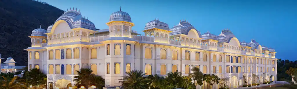 06 Introducing India